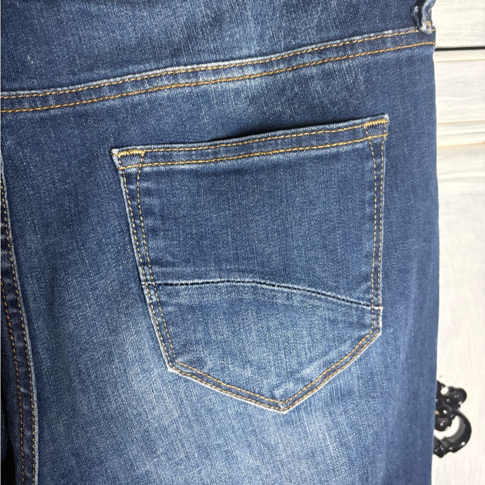 Driftwood Medium Candace Cropped Scalloped Hem Jeans Dainty Feminine Classic Fit - Picture 10 of 10